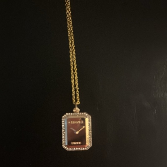 Necklace Gold tone Necklace with Pendant - Picture 3 of 7